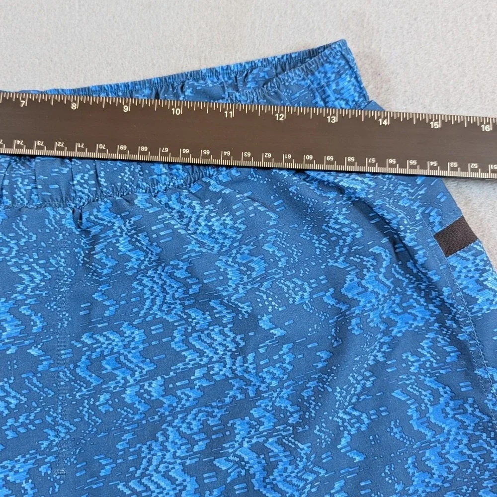 Lululemon Athletic Shorts Mens Small Blue Digital Camo Lined Running Training‎
